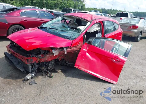 2017 Ford Focus Se z USA, uszkodzony, nr VIN 1FADP3K21HL216050